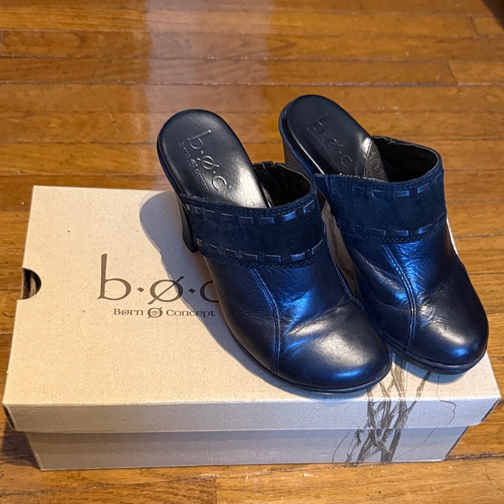 b.o.c. Women's Black Leather and Suede Mules